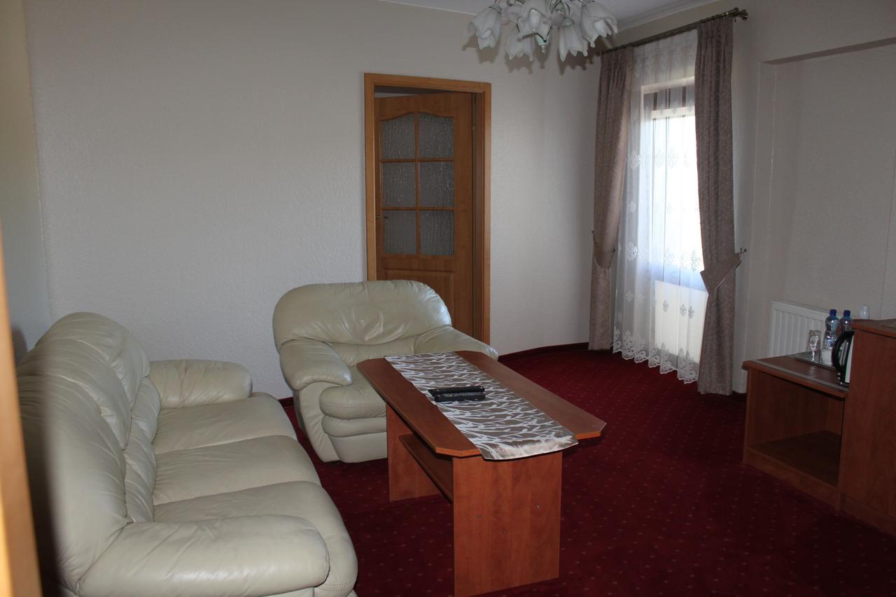 Hotel Oaza Prudnik Kültér fotó