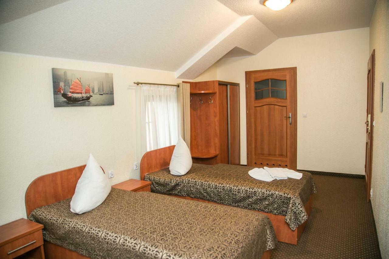 Hotel Oaza Prudnik Kültér fotó